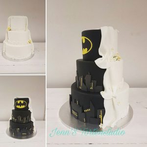 Hochzeitstorte mit Batman von Jenn‘s Tortenstudio