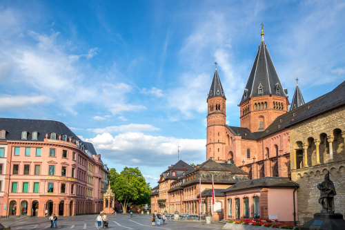 Marktplatz und Mainzer Dom
